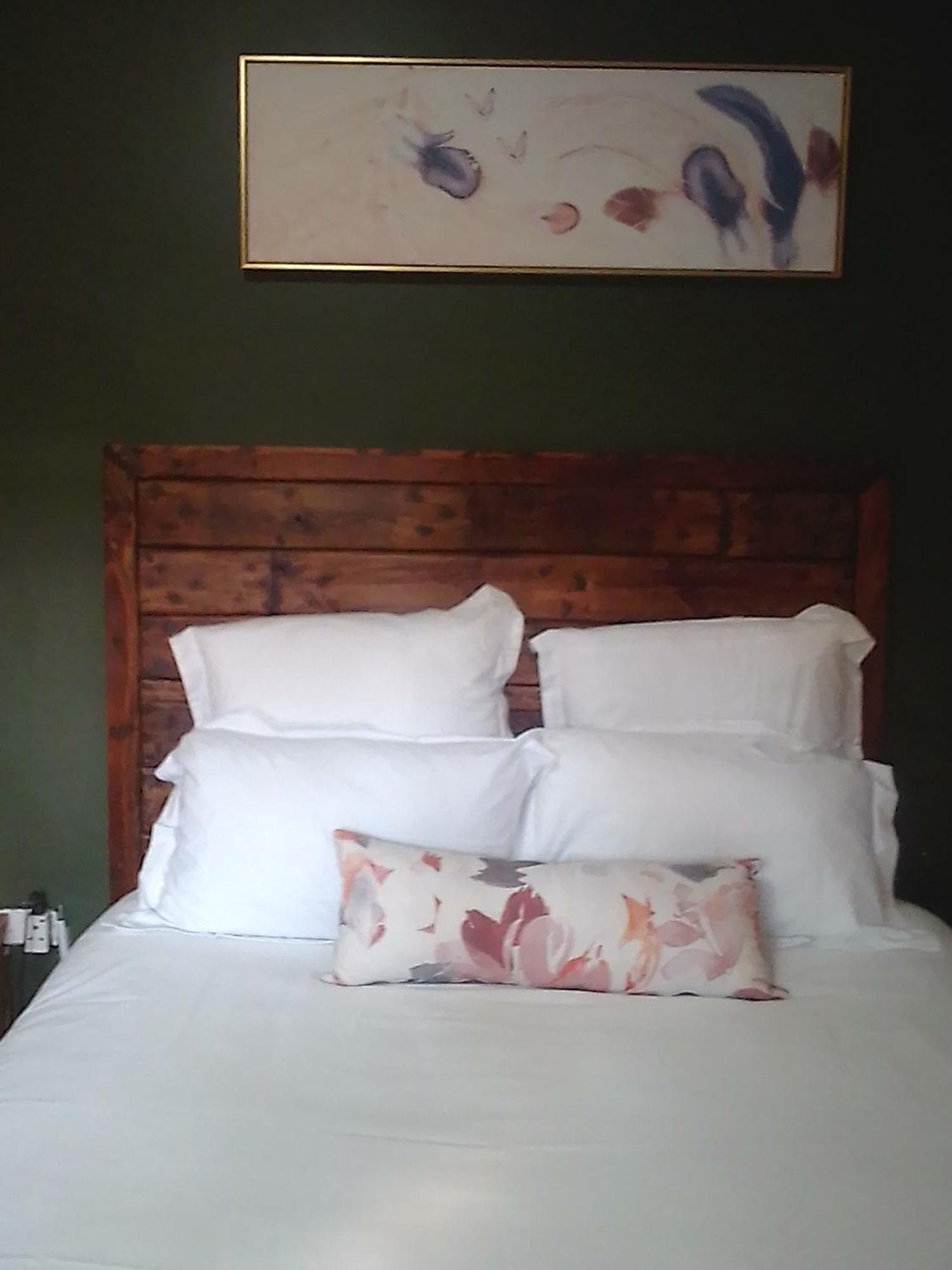 Birdville Bnb Guest House Габороне Экстерьер фото