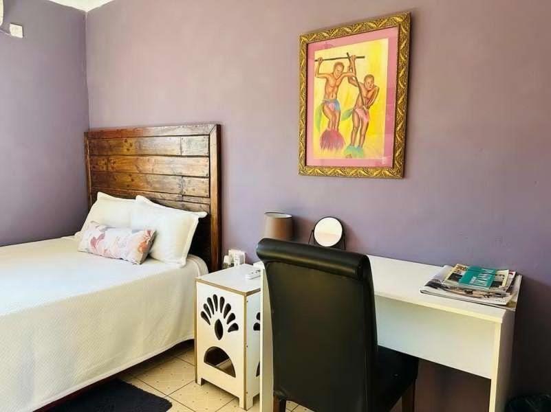 Birdville Bnb Guest House Габороне Экстерьер фото